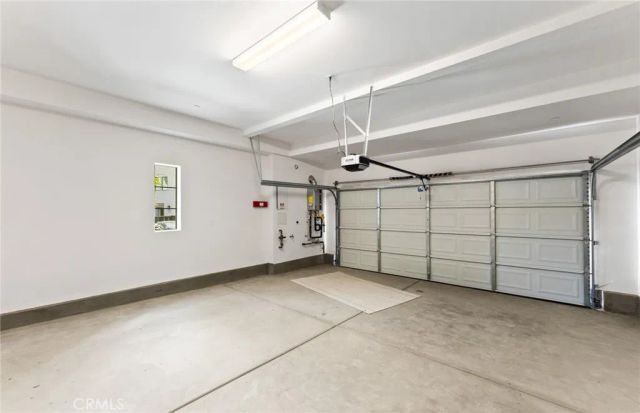 100 Pickwick Lane, Burbank, CA 91506