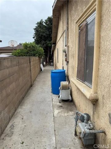 1722 W Pine, Santa Ana, CA 92703