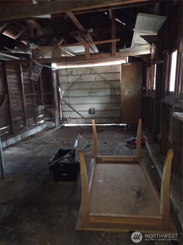 111 Calistoga Street E, Orting, WA 98360