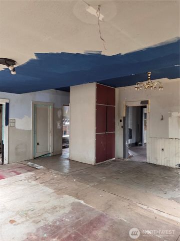 111 Calistoga Street E, Orting, WA 98360