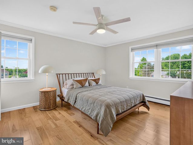 7 CARRIAGE DR, Downingtown, PA 19335