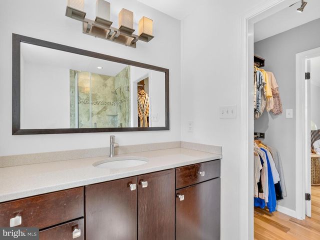 7 CARRIAGE DR, Downingtown, PA 19335