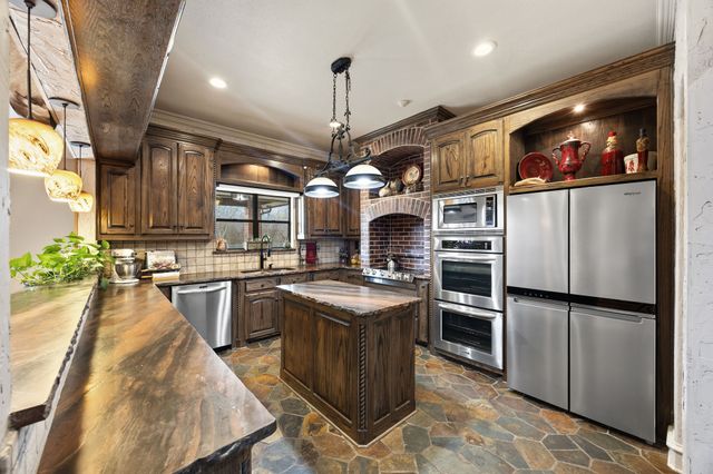 1041 N Munson Road, Royse City, TX 75189