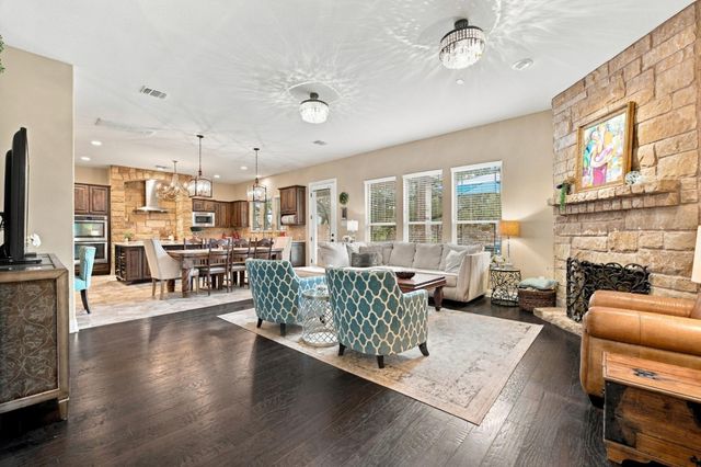 7816 Bettis Trophy DR, Austin, TX 78739