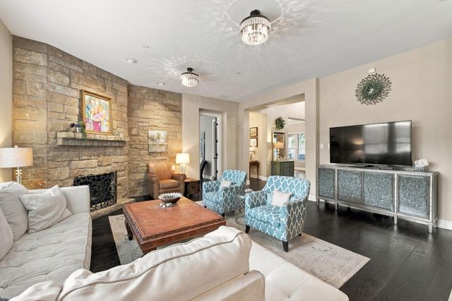 7816 Bettis Trophy DR, Austin, TX 78739