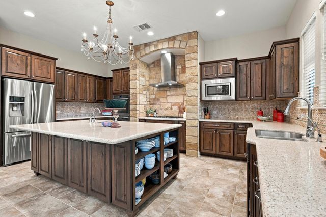 7816 Bettis Trophy DR, Austin, TX 78739