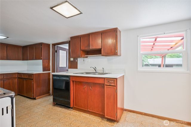 5104 S 368th Street, Auburn, WA 98001