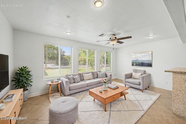 530 E ROSE Lane, Phoenix, AZ 85012