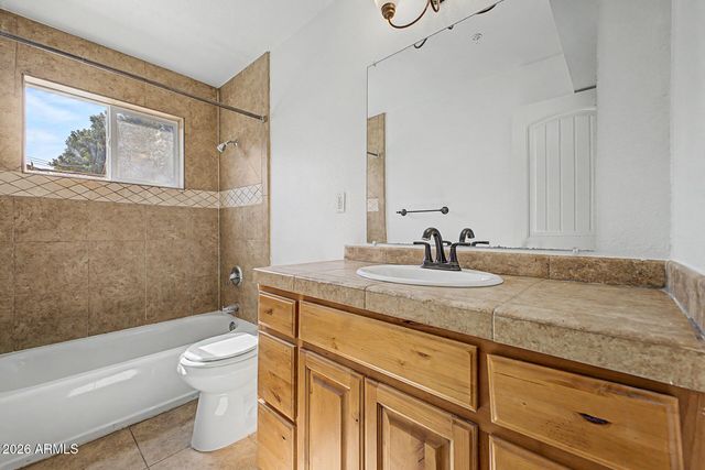 530 E ROSE Lane, Phoenix, AZ 85012