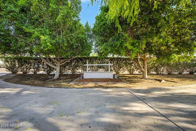 530 E ROSE Lane, Phoenix, AZ 85012