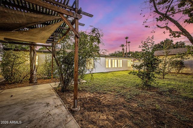 530 E ROSE Lane, Phoenix, AZ 85012