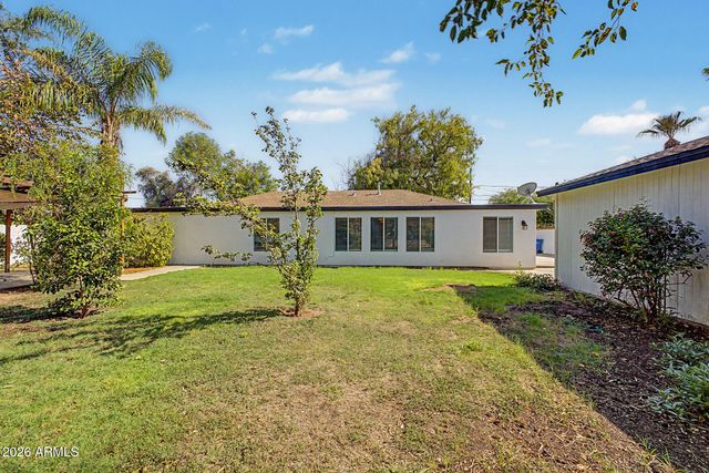 530 E ROSE Lane, Phoenix, AZ 85012