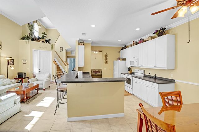 10484 SW Westlawn Boulevard, Port St. Lucie, FL 34987