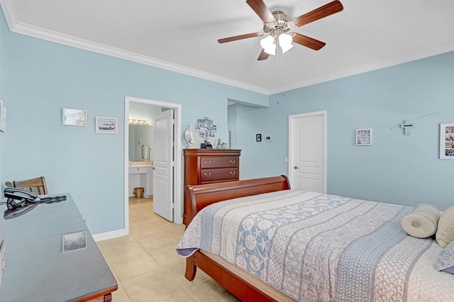 10484 SW Westlawn Boulevard, Port St. Lucie, FL 34987