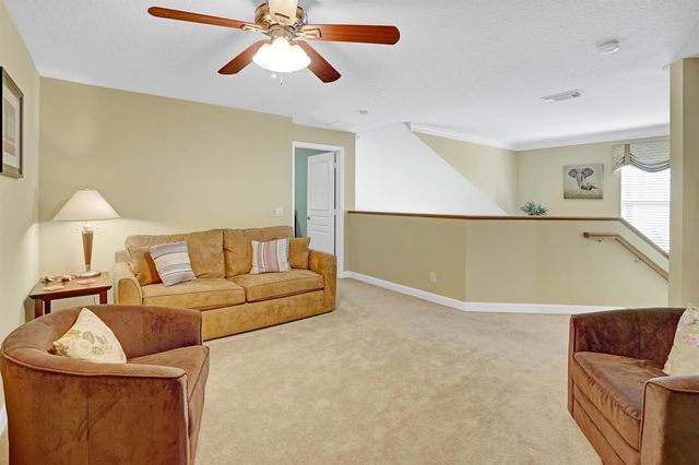 10484 SW Westlawn Boulevard, Port St. Lucie, FL 34987