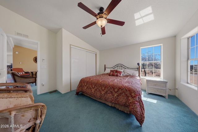 636 W SADDLE BUTTE Street, Apache Junction, AZ 85120