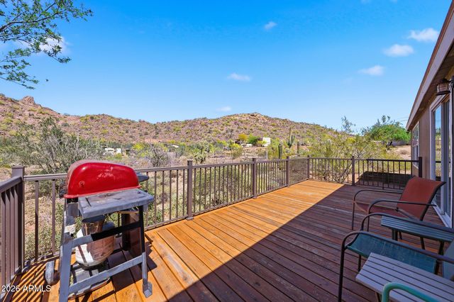 636 W SADDLE BUTTE Street, Apache Junction, AZ 85120