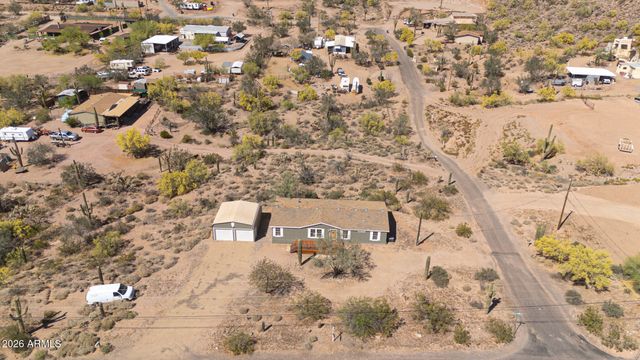 636 W SADDLE BUTTE Street, Apache Junction, AZ 85120