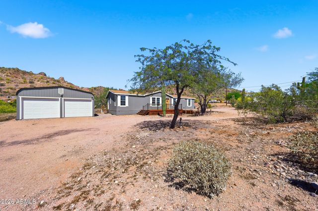 636 W SADDLE BUTTE Street, Apache Junction, AZ 85120