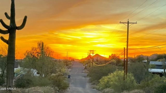636 W SADDLE BUTTE Street, Apache Junction, AZ 85120