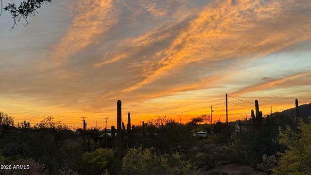 636 W SADDLE BUTTE Street, Apache Junction, AZ 85120