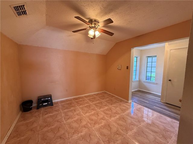 6702 Wood Duck Dr, Corpus Christi, TX 78413