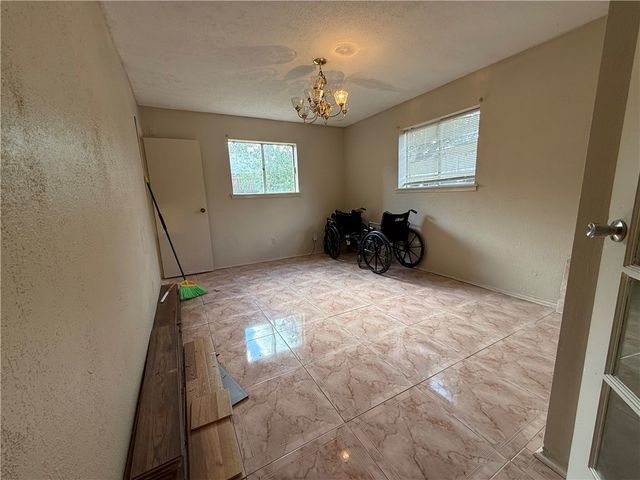 6702 Wood Duck Dr, Corpus Christi, TX 78413