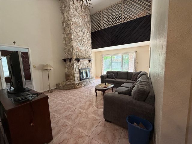 6702 Wood Duck Dr, Corpus Christi, TX 78413
