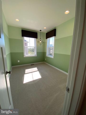 14261 TRAVILAH RD., Rockville, MD 20850