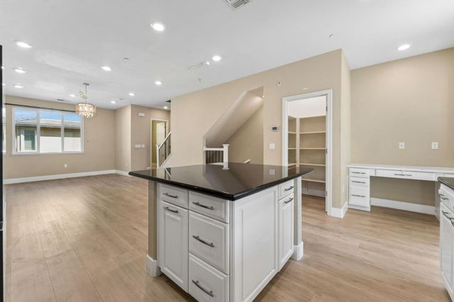 5978 Larkstone Loop, San Jose, CA 95123