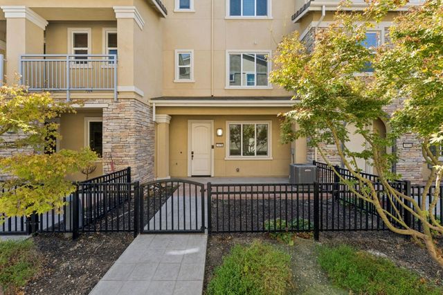 5978 Larkstone Loop, San Jose, CA 95123