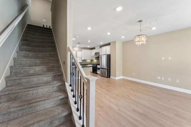 5978 Larkstone Loop, San Jose, CA 95123