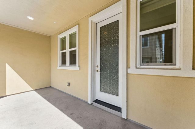 5978 Larkstone Loop, San Jose, CA 95123
