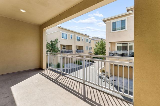 5978 Larkstone Loop, San Jose, CA 95123