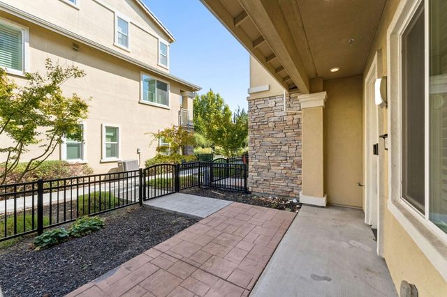 5978 Larkstone Loop, San Jose, CA 95123