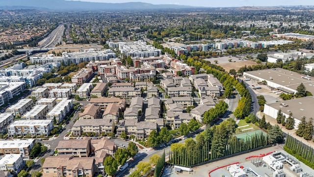 5978 Larkstone Loop, San Jose, CA 95123