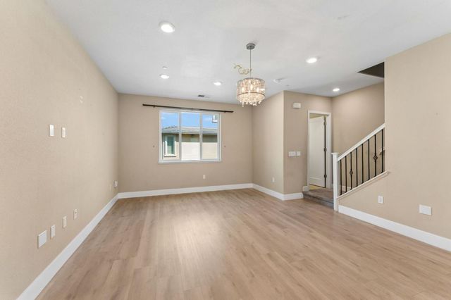 5978 Larkstone Loop, San Jose, CA 95123