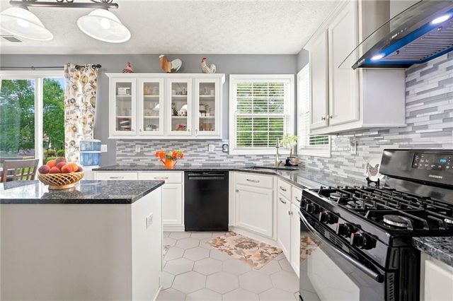 4502 Greenside Walk, Austell, GA 30106