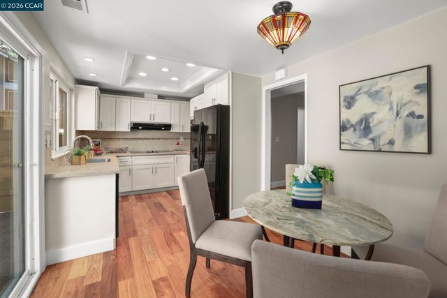 100 Candelero Pl, Walnut Creek, CA 94598