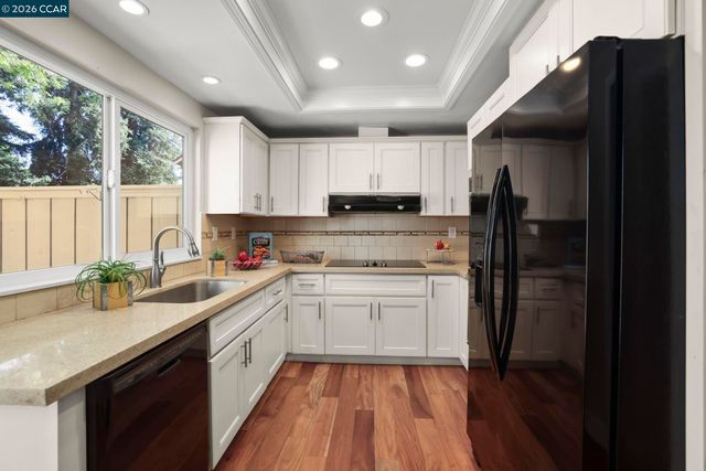 100 Candelero Pl, Walnut Creek, CA 94598