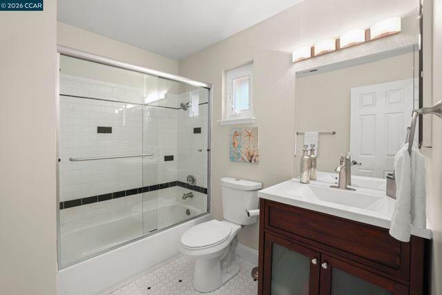 100 Candelero Pl, Walnut Creek, CA 94598