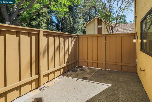 100 Candelero Pl, Walnut Creek, CA 94598