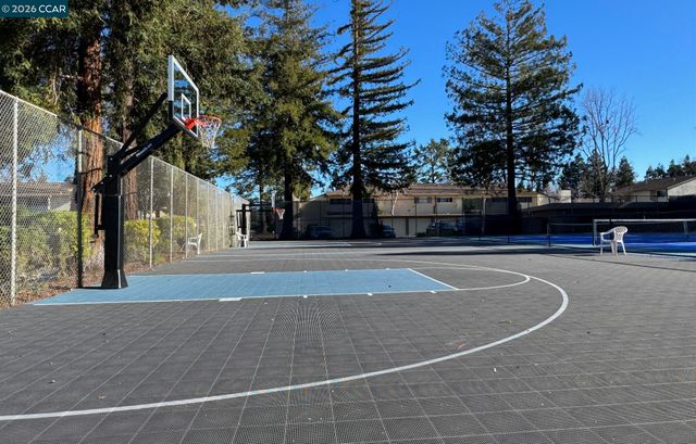 100 Candelero Pl, Walnut Creek, CA 94598