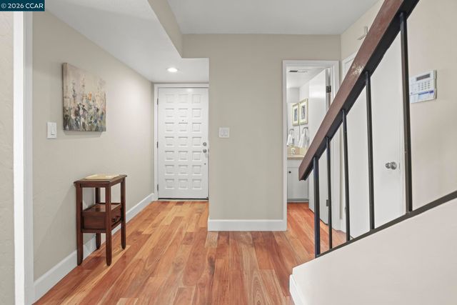 100 Candelero Pl, Walnut Creek, CA 94598