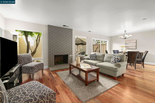 100 Candelero Pl, Walnut Creek, CA 94598