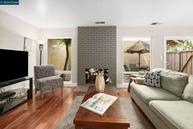 100 Candelero Pl, Walnut Creek, CA 94598