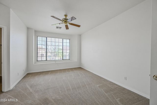 2031 W TRACY Lane, Phoenix, AZ 85023