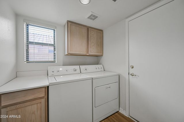 2031 W TRACY Lane, Phoenix, AZ 85023