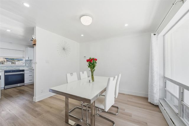 861 N Bel Air Dr, Plantation, FL 33317