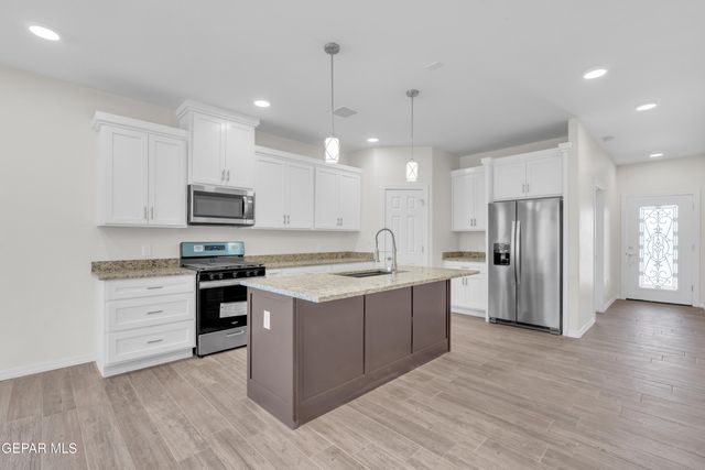 12341 Jack Vowell Way, El Paso, TX 79934